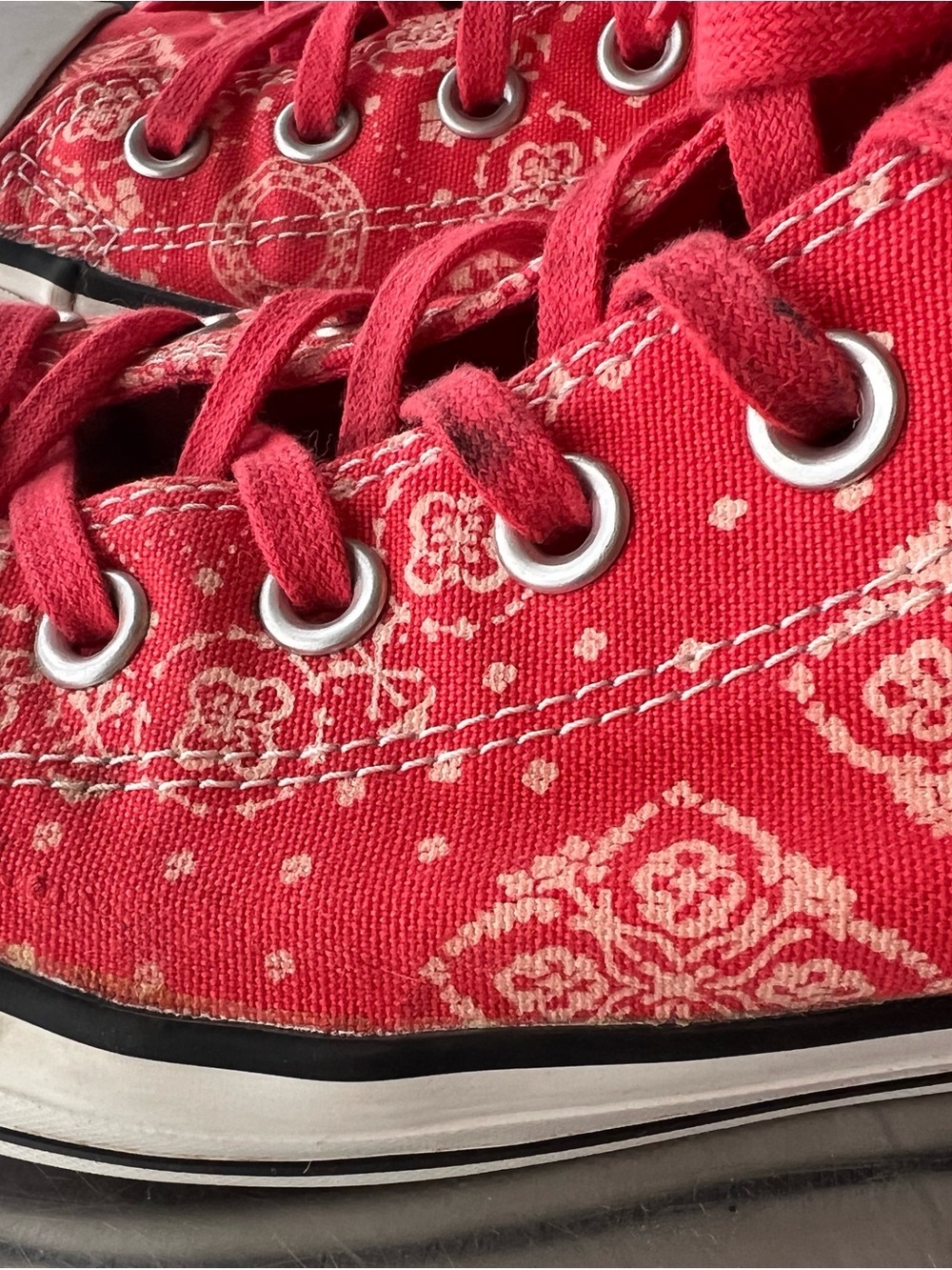 Converse All Stars Coral Bandana Print Sneakers